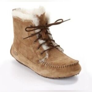UGG Boots Women's Chickaree Moccasin Chestnut Shearling Lace Up Size 7 #1007716